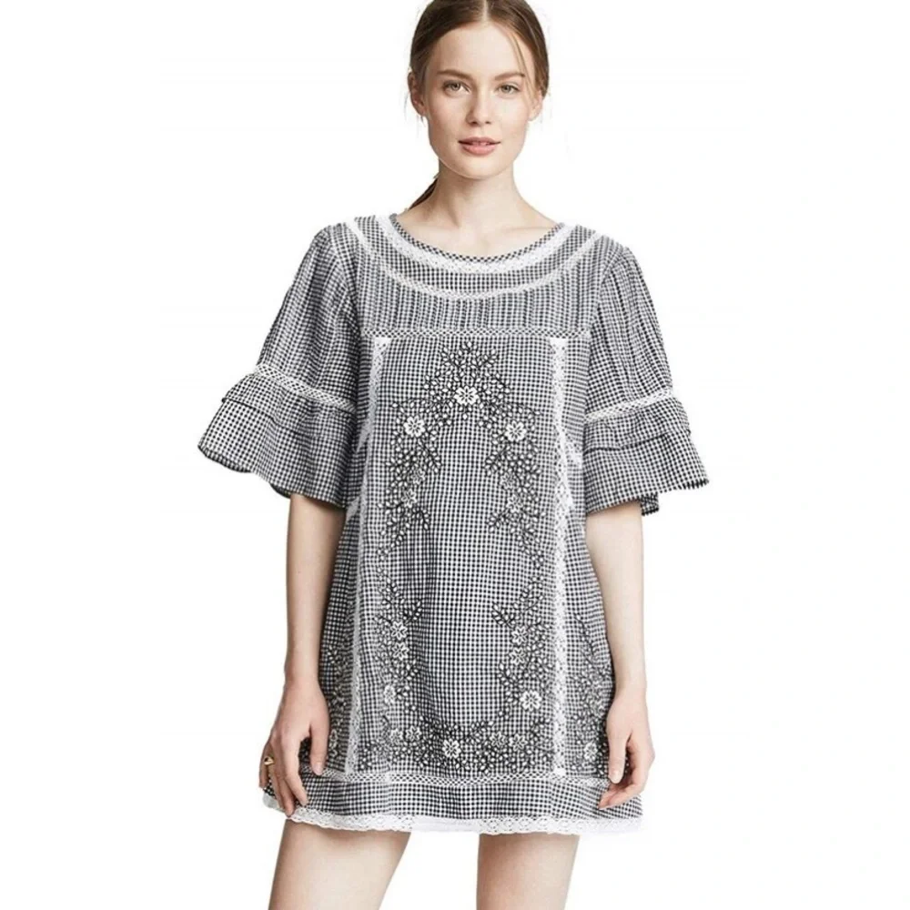 Free People embroidered  Sunny Day mini dress/tunic . Worn‎ about 2x
